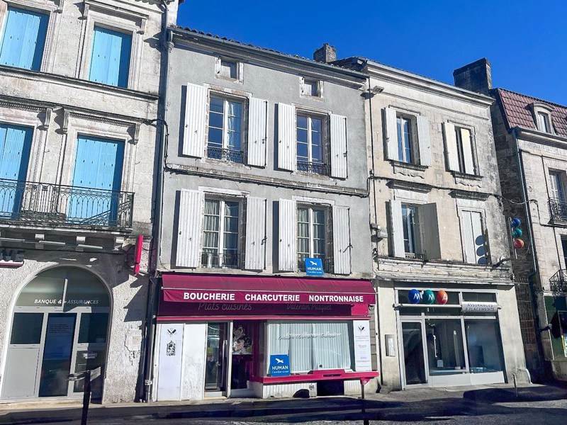 Vente Immeuble NONTRON - -  580 m² - (24300)