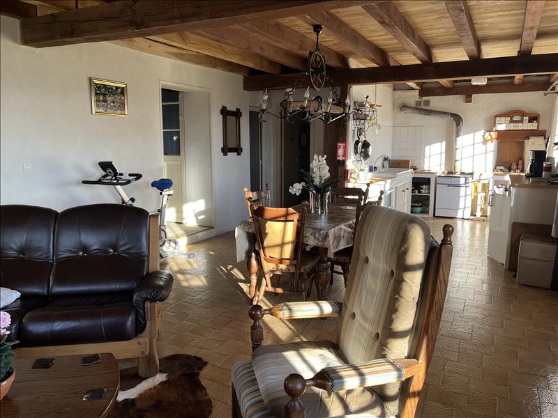 Vente Maison TEYJAT - 4 pièces -80 m² - (24300)