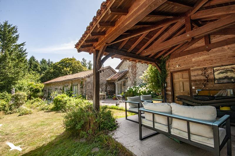 Vente Maison PIEGUT PLUVIERS - 7 pièces -203 m² - (24360)