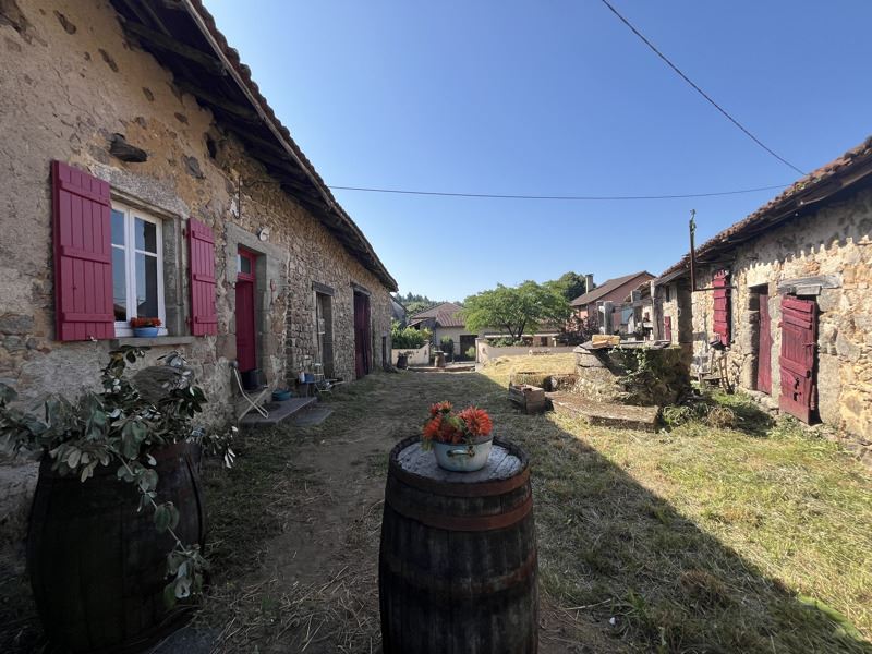 Vente Maison ETOUARS - 2 pièces -49 m² - (24360)