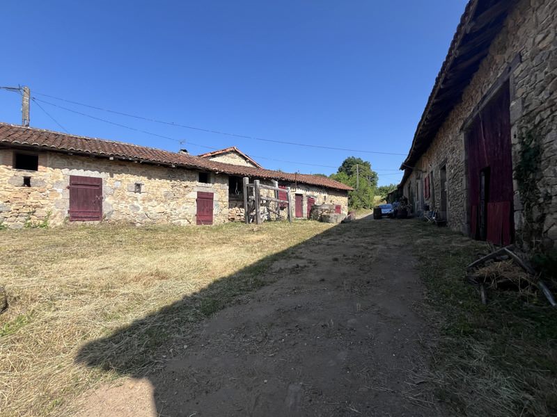 Vente Maison ETOUARS - 2 pièces -49 m² - (24360)