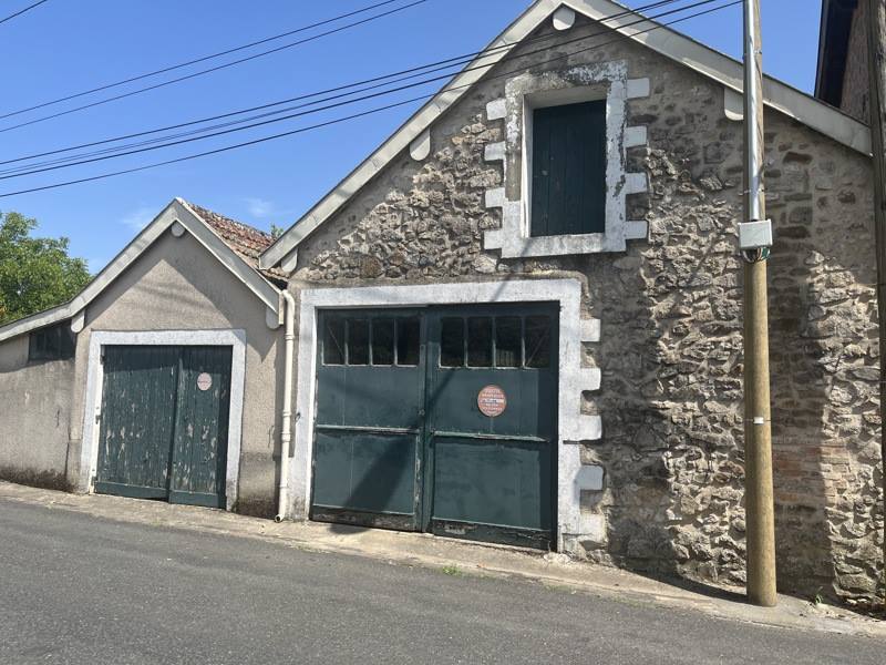 Vente Maison NONTRON - 6 pièces -121 m² - (24300)