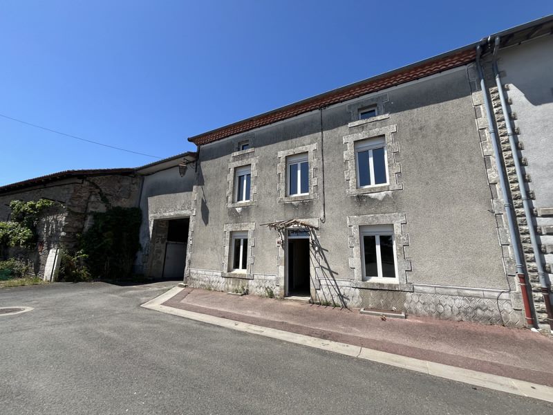 Vente Maison CHAMPNIERS ET REILHAC - 6 pièces -141 m² - (24360)