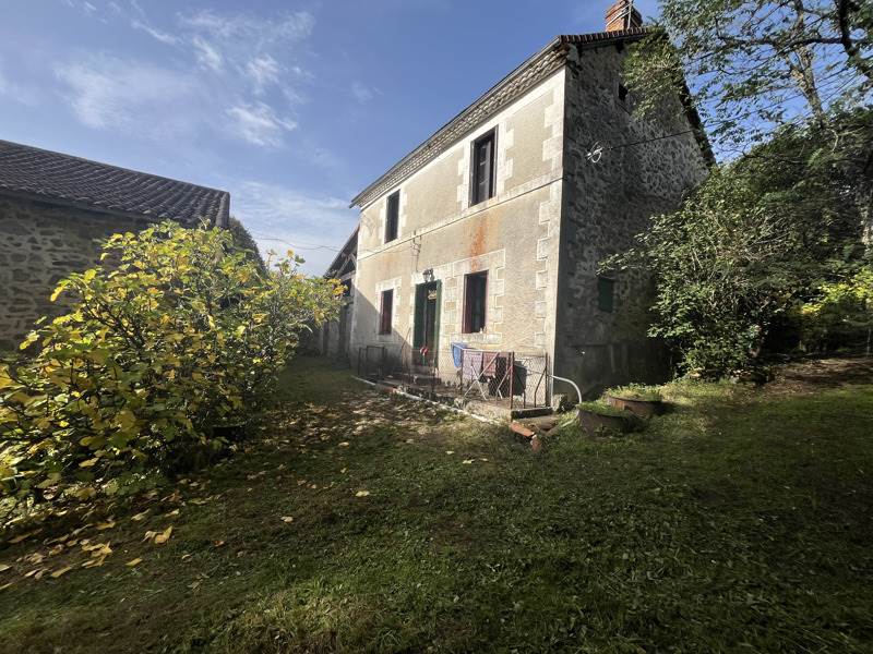 Vente Maison ABJAT SUR BANDIAT - 3 pièces -83 m² - (24300)