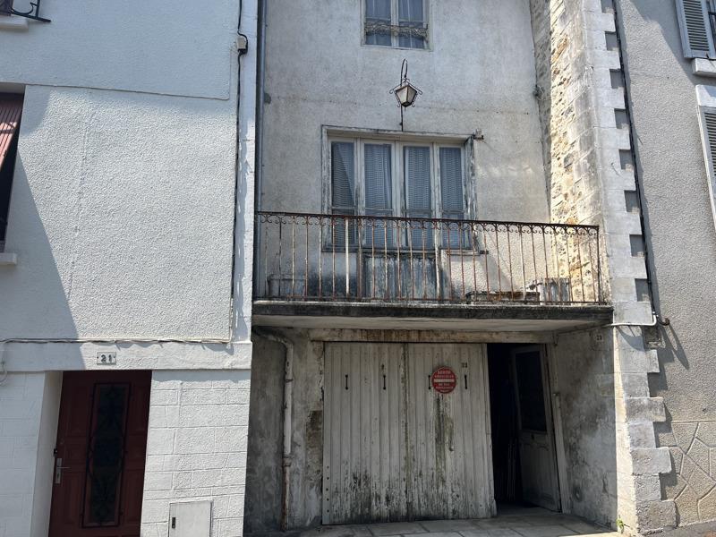 Vente Maison NONTRON - 4 pièces -66 m² - (24300)