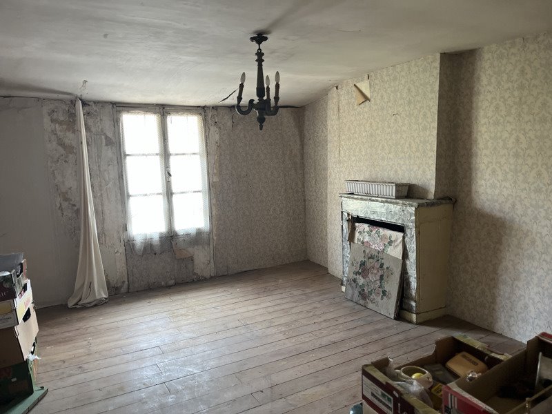 Vente Maison NONTRON - 4 pièces -66 m² - (24300)