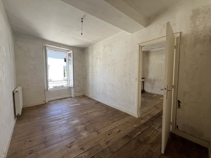 Vente Maison ST SAUD LACOUSSIERE - 6 pièces -156 m² - (24470)