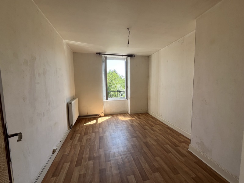 Vente Maison ST SAUD LACOUSSIERE - 6 pièces -156 m² - (24470)
