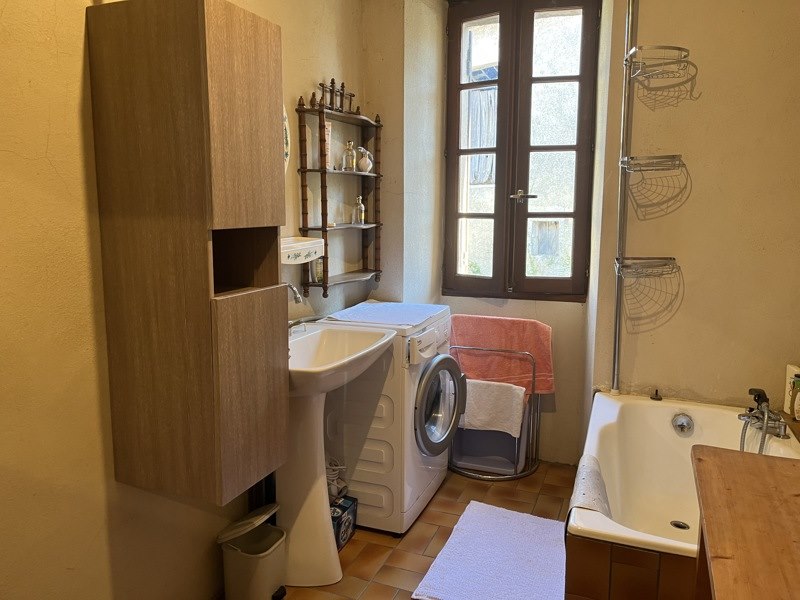 Vente Maison LA CHAPELLE MONTMOREAU - 4 pièces -80 m² - (24300)