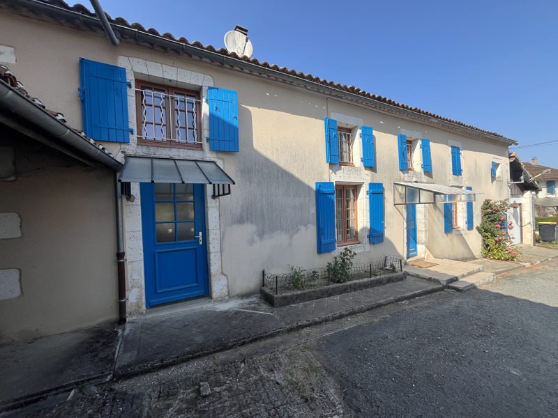 Vente Maison NONTRON - 7 pièces -142 m² - (24300)