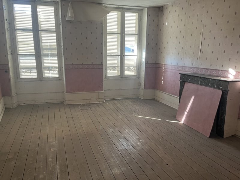 Vente Maison NONTRON - 6 pièces -154 m² - (24300)