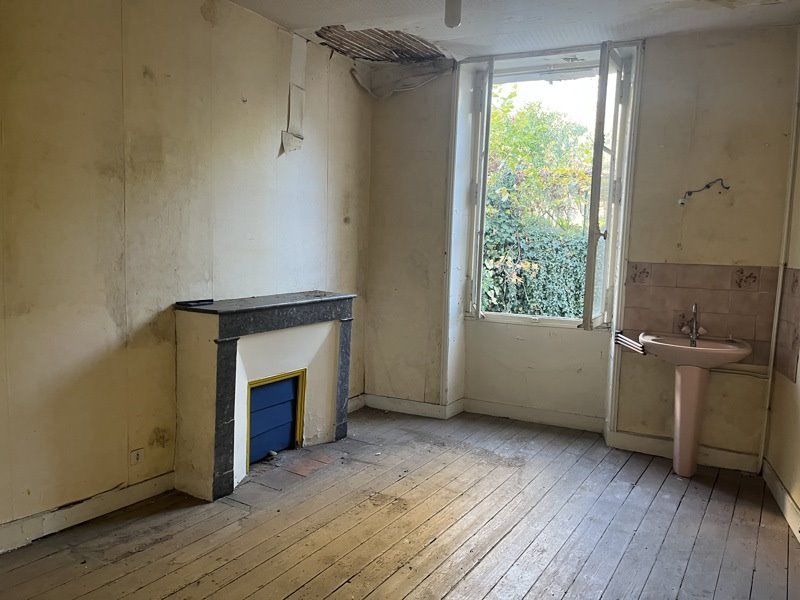 Vente Maison NONTRON - 6 pièces -154 m² - (24300)