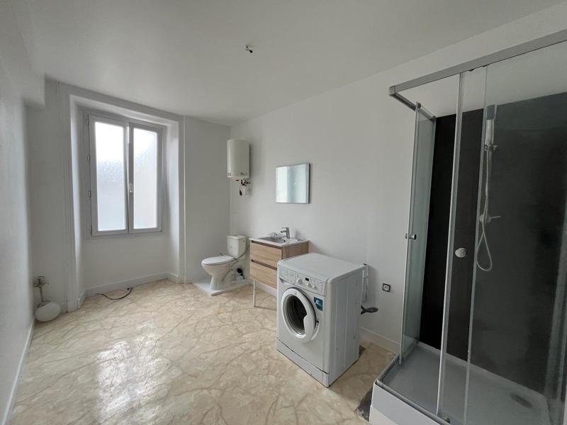 Vente Immeuble PIEGUT PLUVIERS - -  200 m² - (24360)