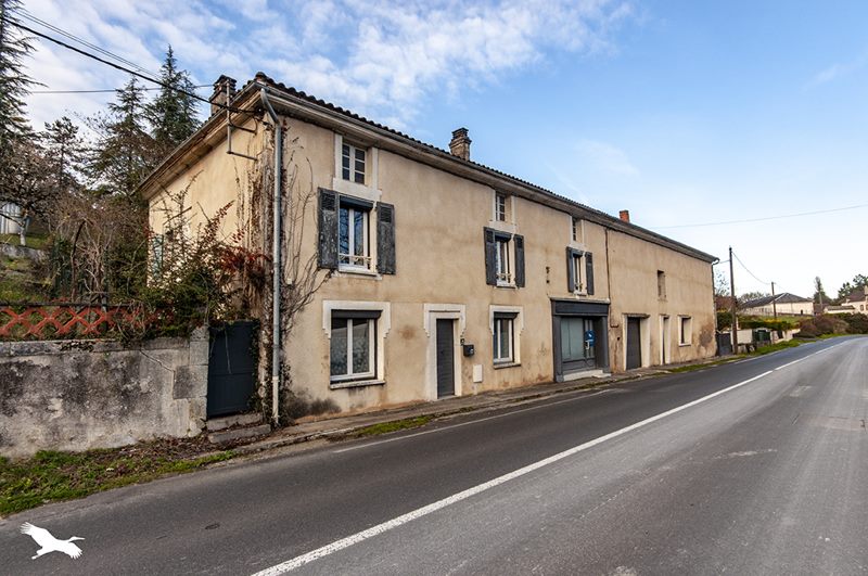 Vente Maison ST MARTIAL DE VALETTE - 6 pièces -210 m² - (24300)