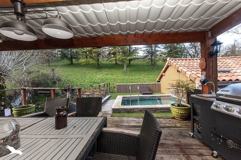 Vente Maison ST MARTIAL DE VALETTE - 6 pièces -210 m² - (24300)