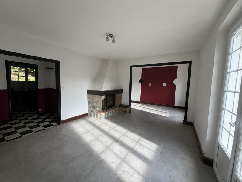 Vente Maison NONTRON - 6 pièces -139 m² - (24300)