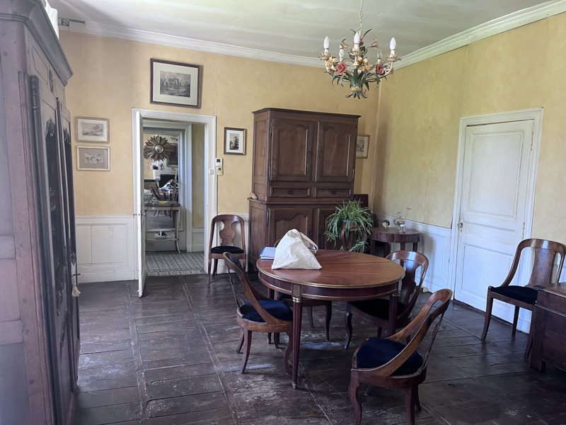 Vente Maison NONTRON - 8 pièces -178 m² - (24300)