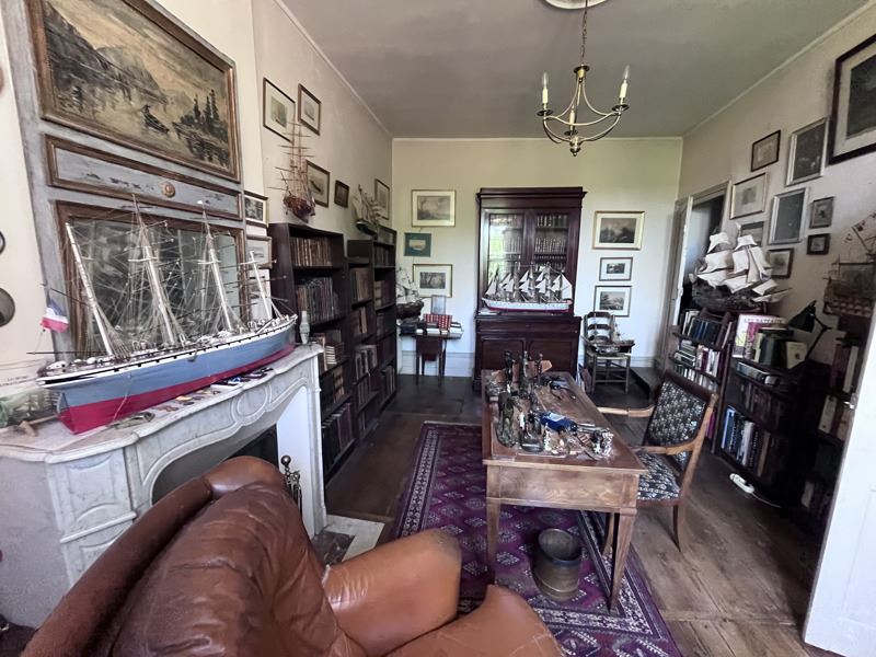 Vente Maison NONTRON - 8 pièces -178 m² - (24300)