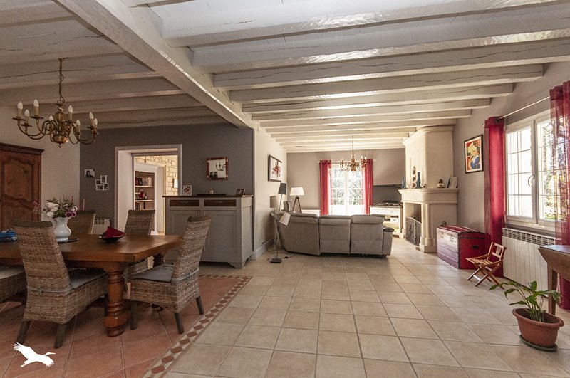 Vente Maison NONTRON - 8 pièces -187 m² - (24300)