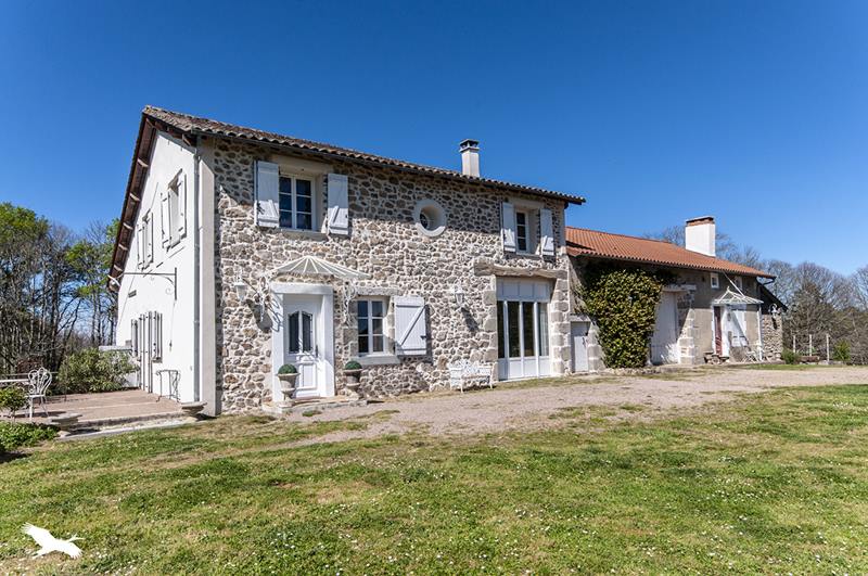 Vente Maison PIEGUT PLUVIERS 24360 6 pièces - 223 m²