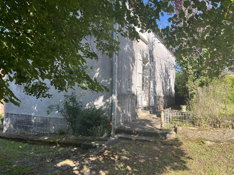 Vente Maison BUSSEROLLES - 3 pièces -75 m² - (24360)