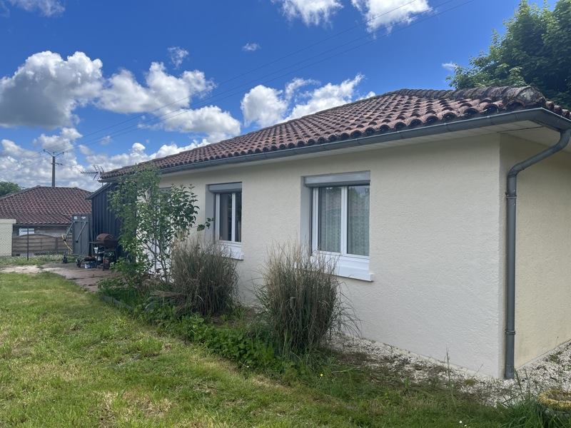 Vente Maison NONTRON - 4 pièces -75 m² - (24300)