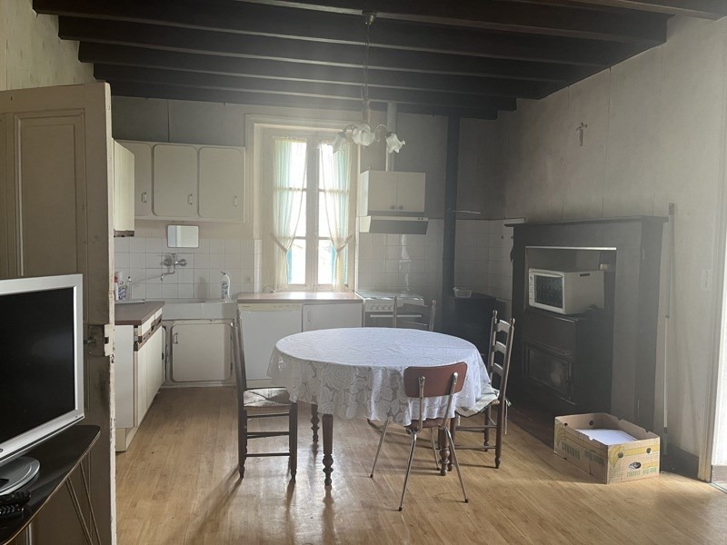 Vente Maison BUSSEROLLES - 7 pièces -130 m² - (24360)