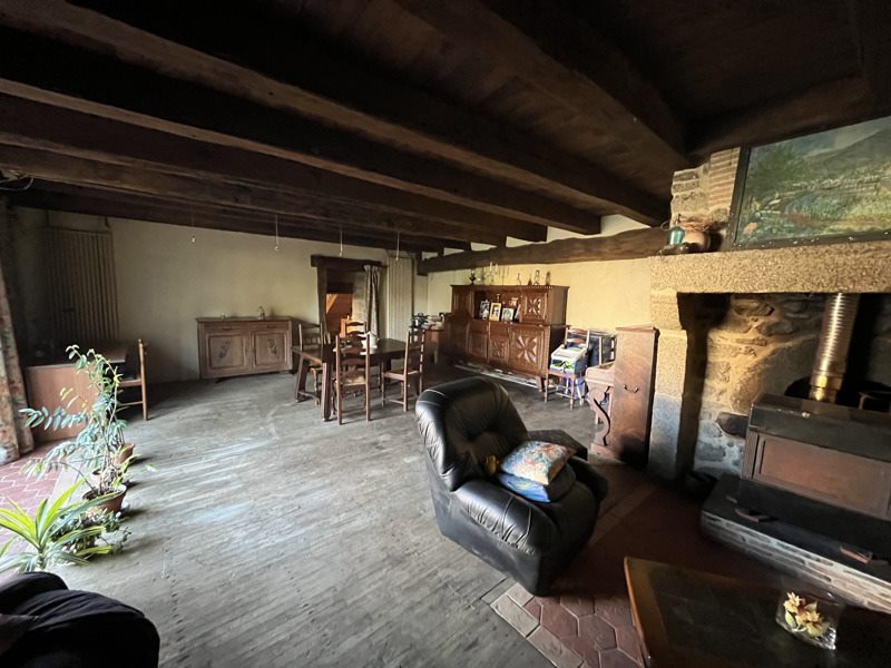 Vente Maison ST ESTEPHE - 5 pièces -150 m² - (24360)