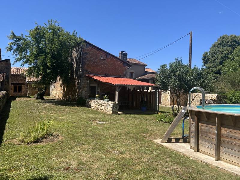 Vente Maison JAVERLHAC ET LA CHAPELLE ST ROBERT - 5 pièces -114 m² - (24300)