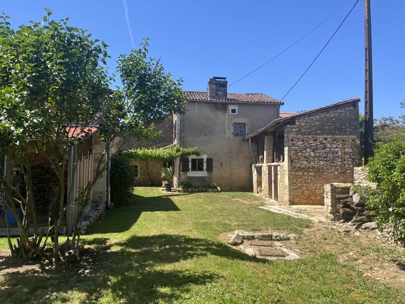 Vente Maison JAVERLHAC ET LA CHAPELLE ST ROBERT - 5 pièces -114 m² - (24300)