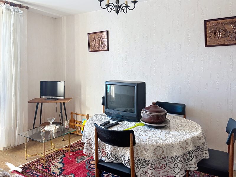 Vente Maison Saint-Saud-Lacoussière - 6 pièces -80 m² - (24470)