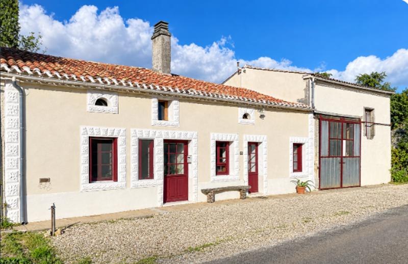 Maison 4 pièces 88 m² · à Connezac · 88 m² · 140 400 €