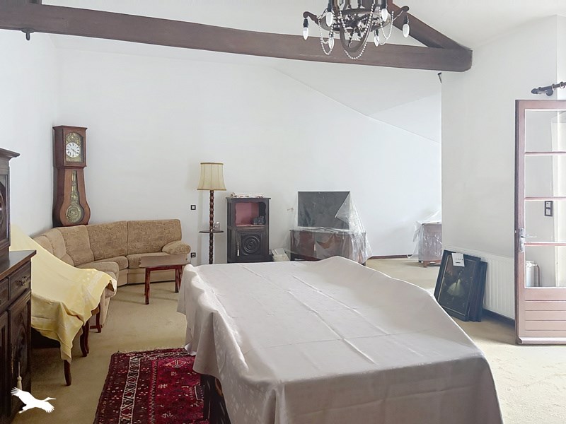 Vente Maison Nontron - 8 pièces -204 m² - (24300)