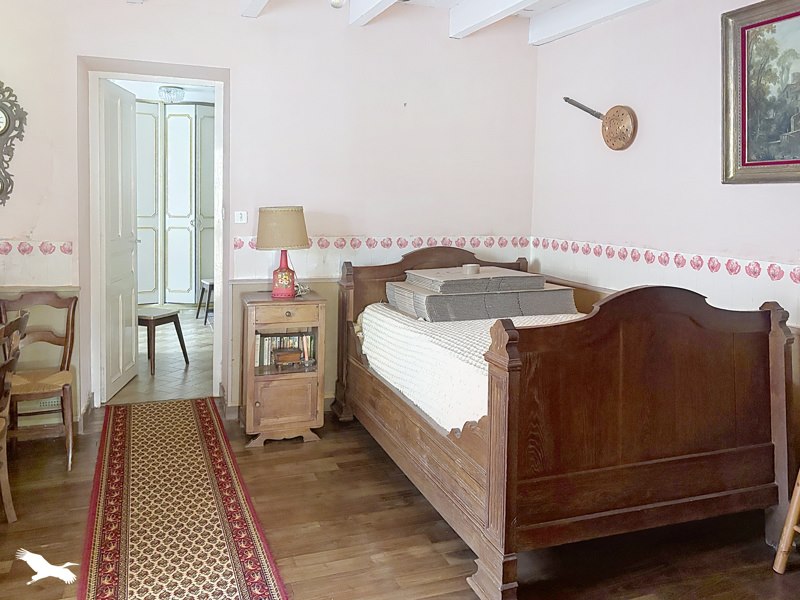 Vente Maison Saint-Saud-Lacoussière - 6 pièces -97 m² - (24470)
