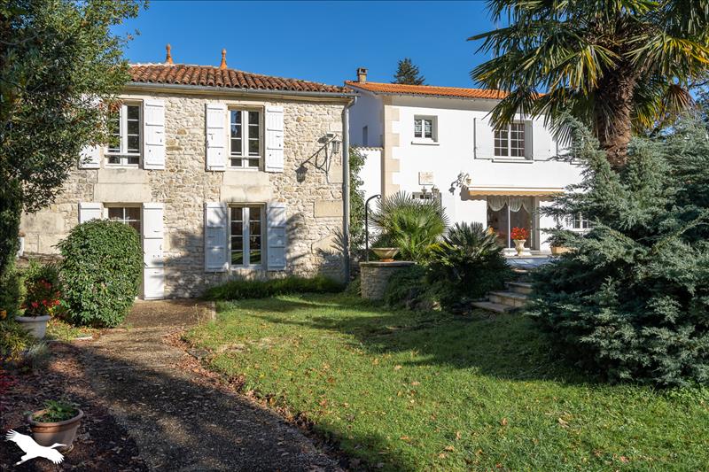 Maison 7 pièces 228 m²