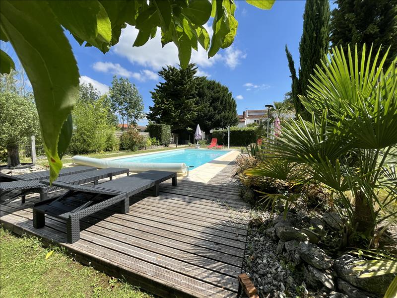 Maison 8 pièces 275 m²