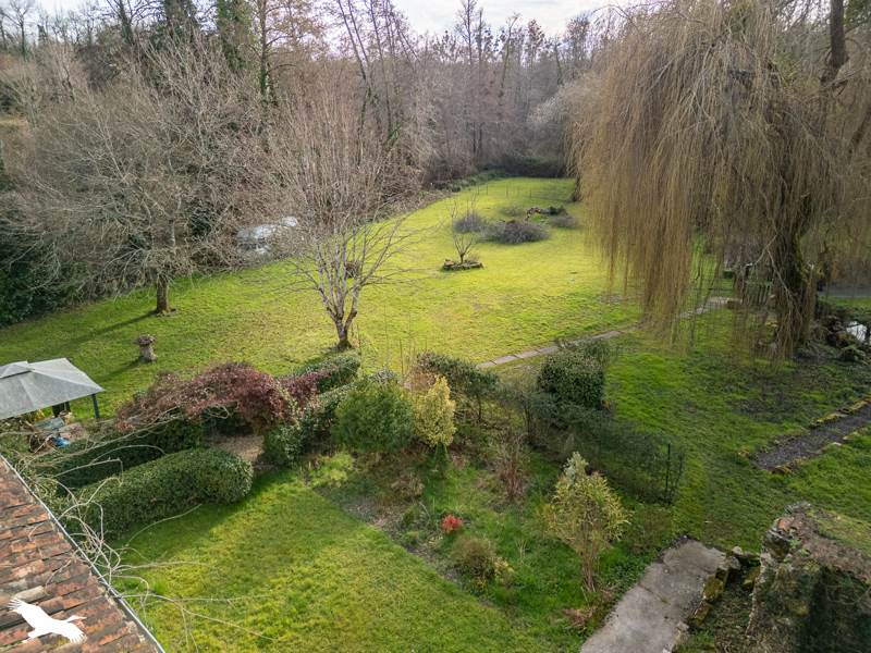 Vente Maison ST CESAIRE - 10 pièces -270 m² - (17770)