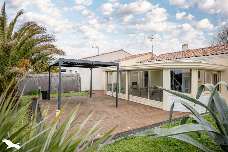 Vente Maison SAINTES - 5 pièces -106 m² - (17100)