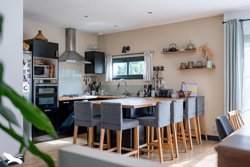 Vente Maison LA CHAPELLE DES POTS - 6 pièces -138 m² - (17100)