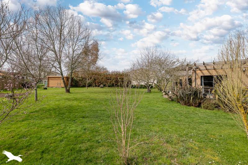Vente Maison LA CHAPELLE DES POTS - 6 pièces -138 m² - (17100)