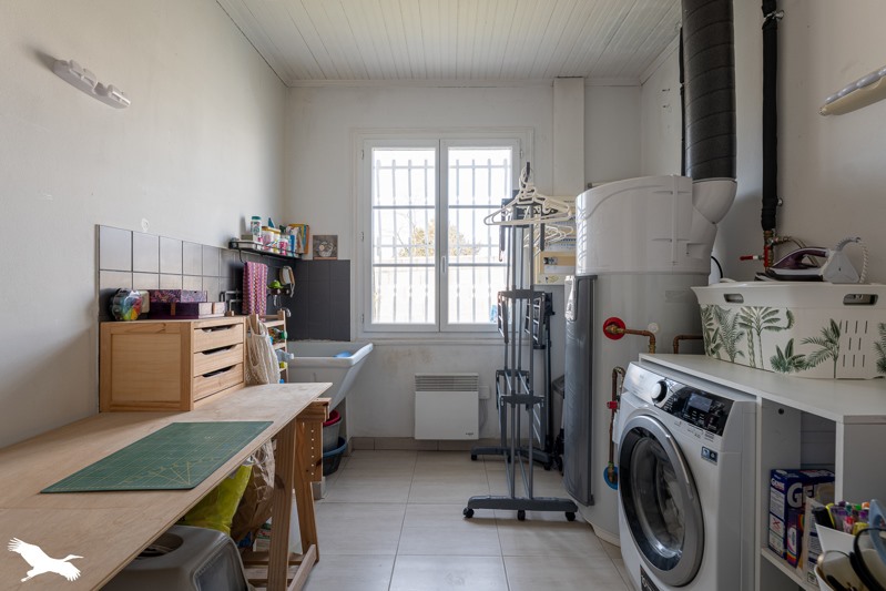 Vente Maison BUSSAC SUR CHARENTE - 7 pièces -176 m² - (17100)