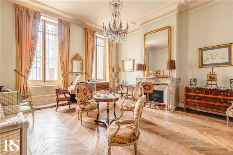 Vente Maison BORDEAUX - 10 pièces -280 m² - (33000)