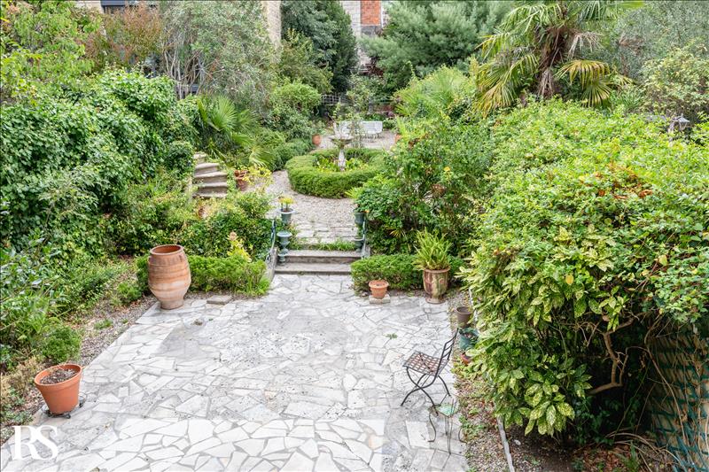 Vente Maison BORDEAUX - 10 pièces -280 m² - (33000)
