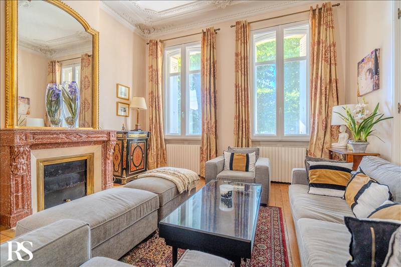 Vente Maison BORDEAUX - 14 pièces -294 m² - (33100)