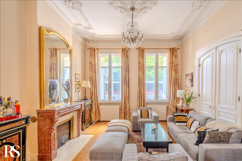 Vente Maison BORDEAUX - 14 pièces -294 m² - (33100)