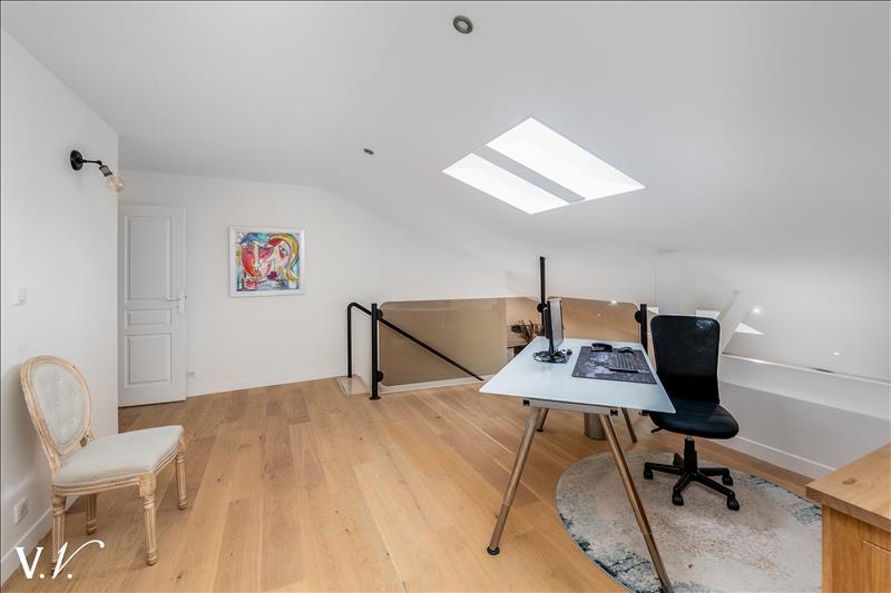 Vente Appartement BORDEAUX - 5 pièces -198 m² - (33000)