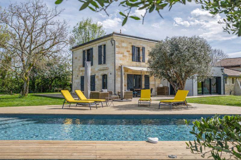 Vente Maison IZON - 7 pièces -330 m² - (33450)