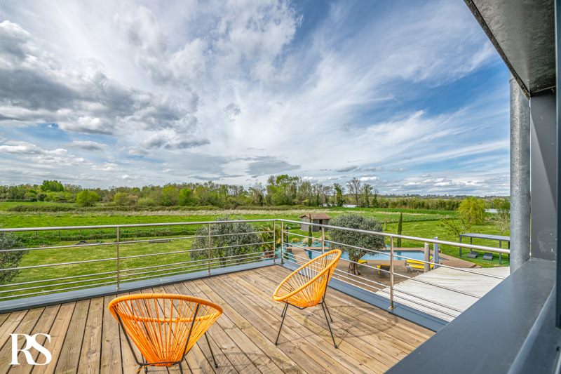 Vente Maison IZON - 7 pièces -330 m² - (33450)