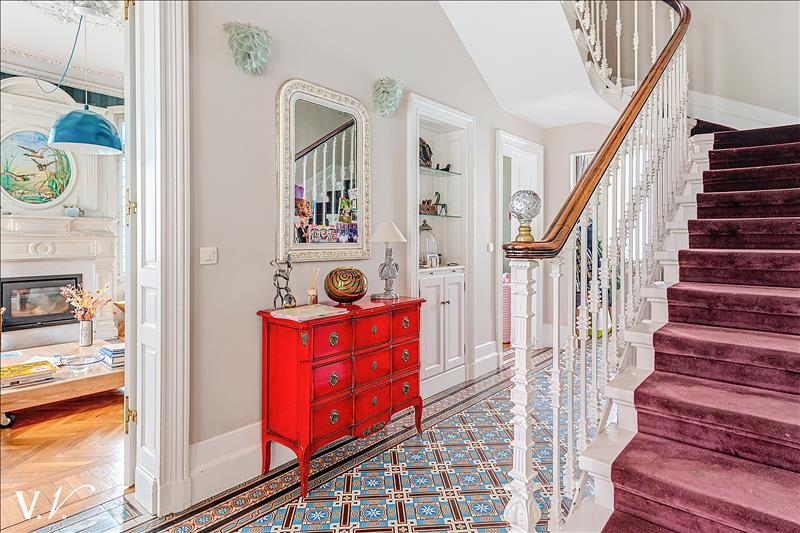 Vente Maison BORDEAUX - 9 pièces -253,8 m² - (33800)