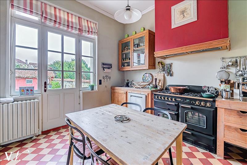Vente Maison BORDEAUX - 9 pièces -253,8 m² - (33800)